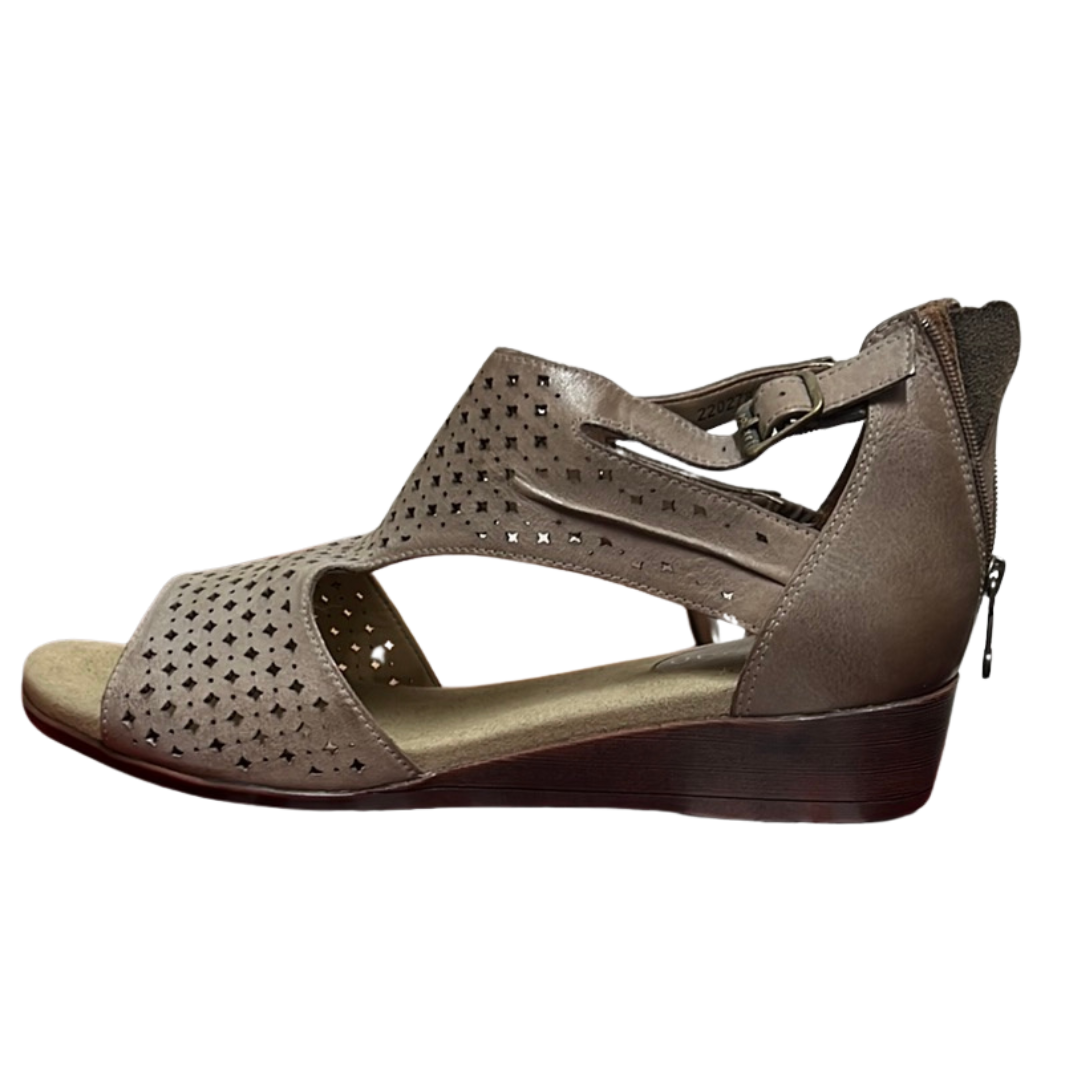 Blondo Quincy Taupe Sandals